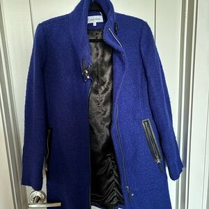 Calvin Klein Blue Trench Coat with Modern Design